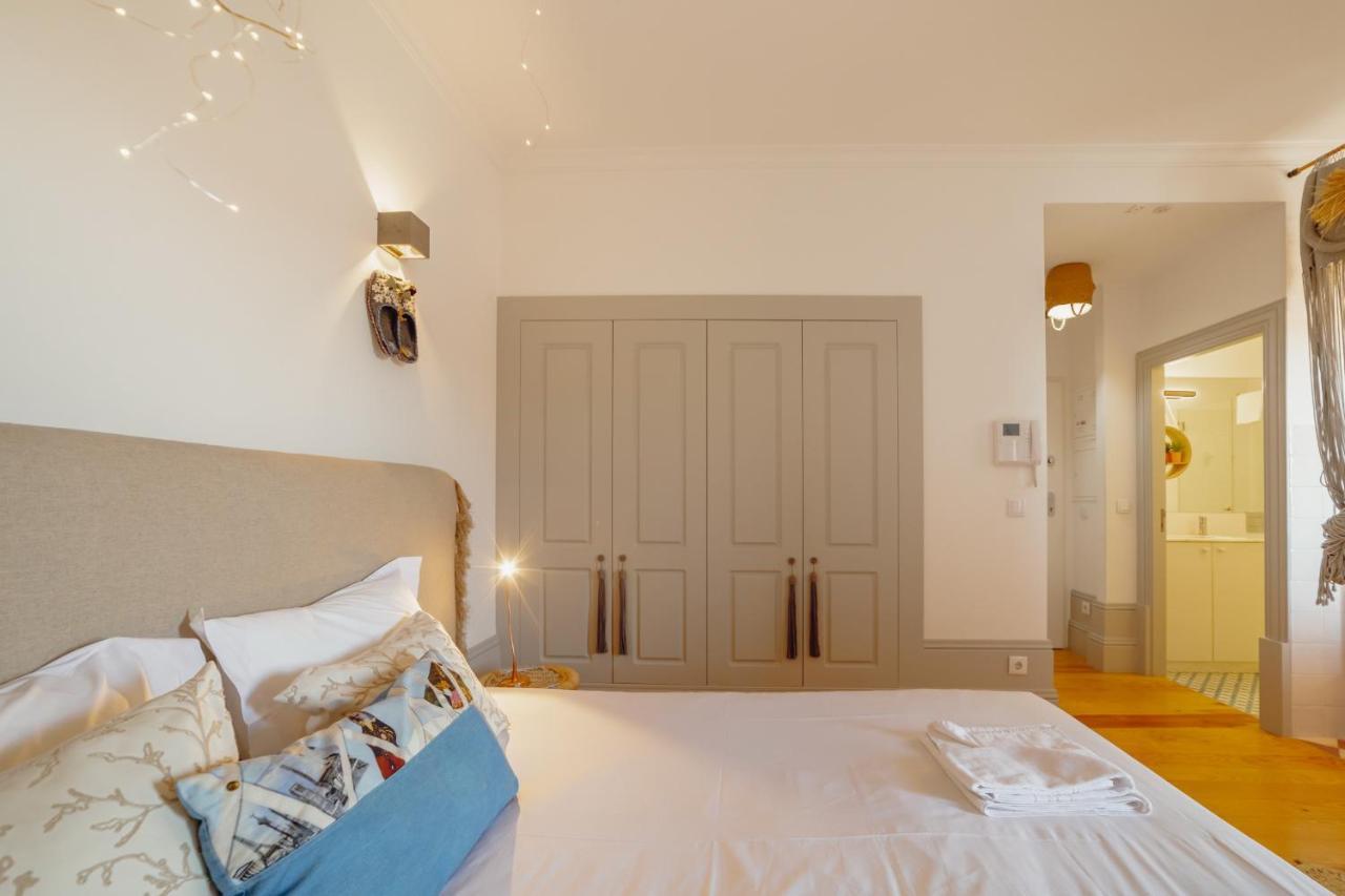 Downtown Modern Studio With Terrace By Vacationy Porto Bagian luar foto